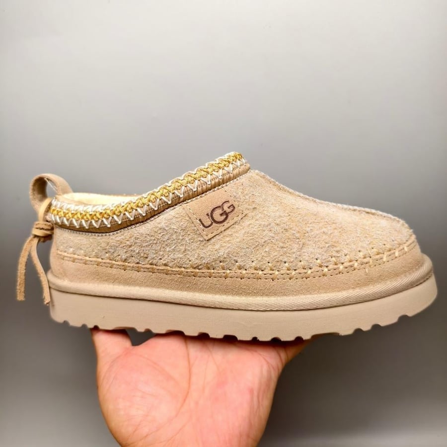 سليبر UGG شتوي باالون البيج