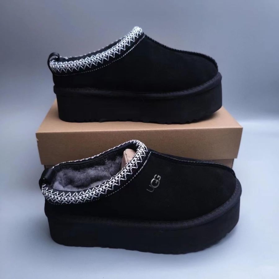 سليبر UGG Tazz بلون اسود