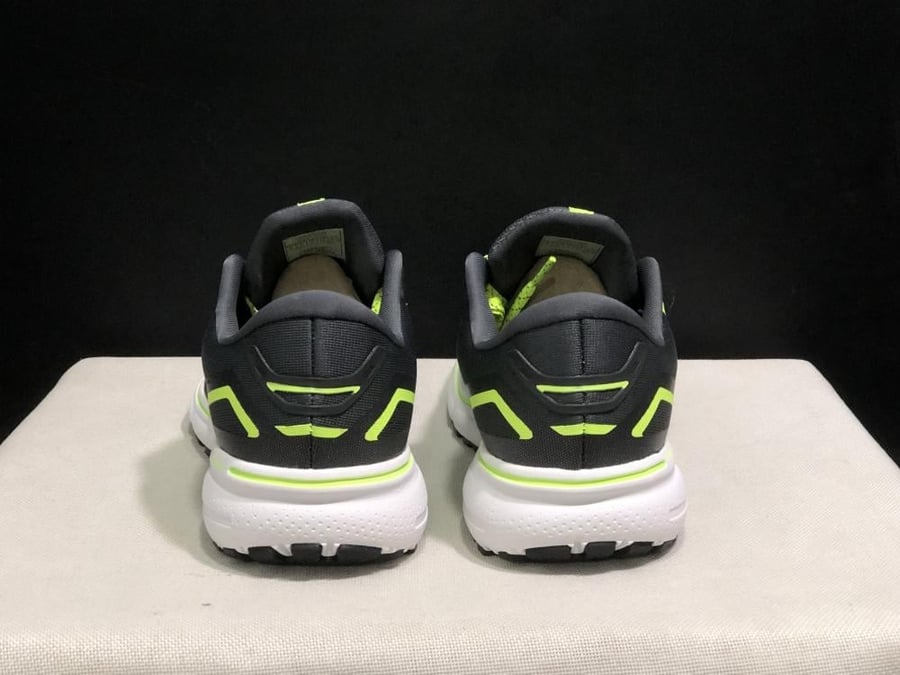 حذاء بروكس جوست Brooks Ghost 15