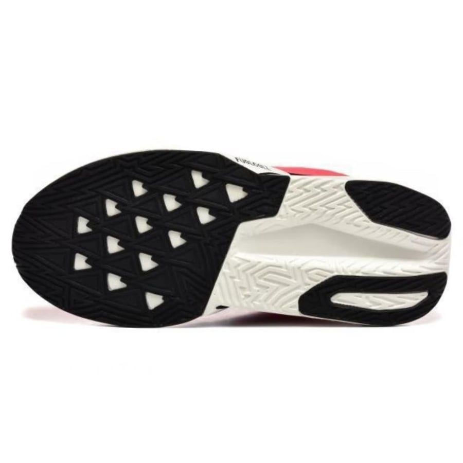 حذاء نيوبالانس فيول سيل ريبيل في 5 (New Balance FuelCell Rebel v5) وردي للجنسين