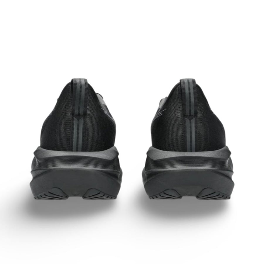 حذاء نوفا بلاست Asics Nova Blast 5