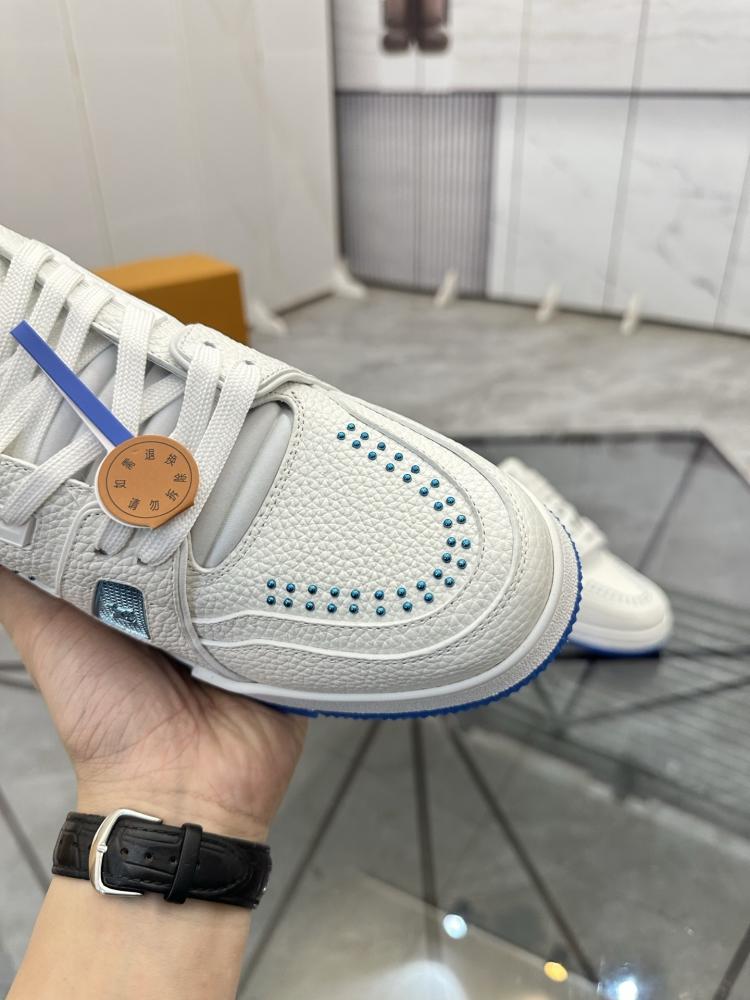 حذاء سنيكر لويس فيتون ترينر LV Trainer للجنسين