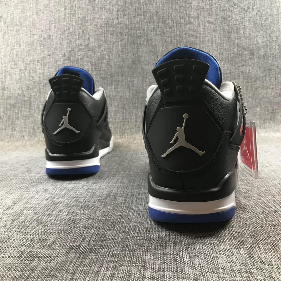 Air Jordan 4 Retro