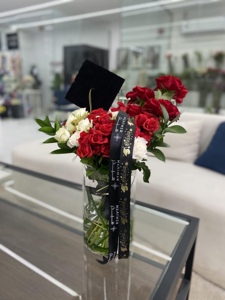 Eoni Red Vase - Graduation Cap