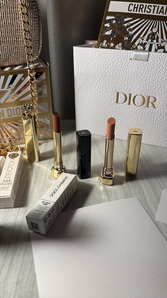 باكج Dior وميكب دولتشي