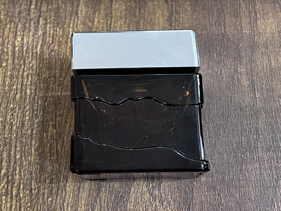 عطر قصة