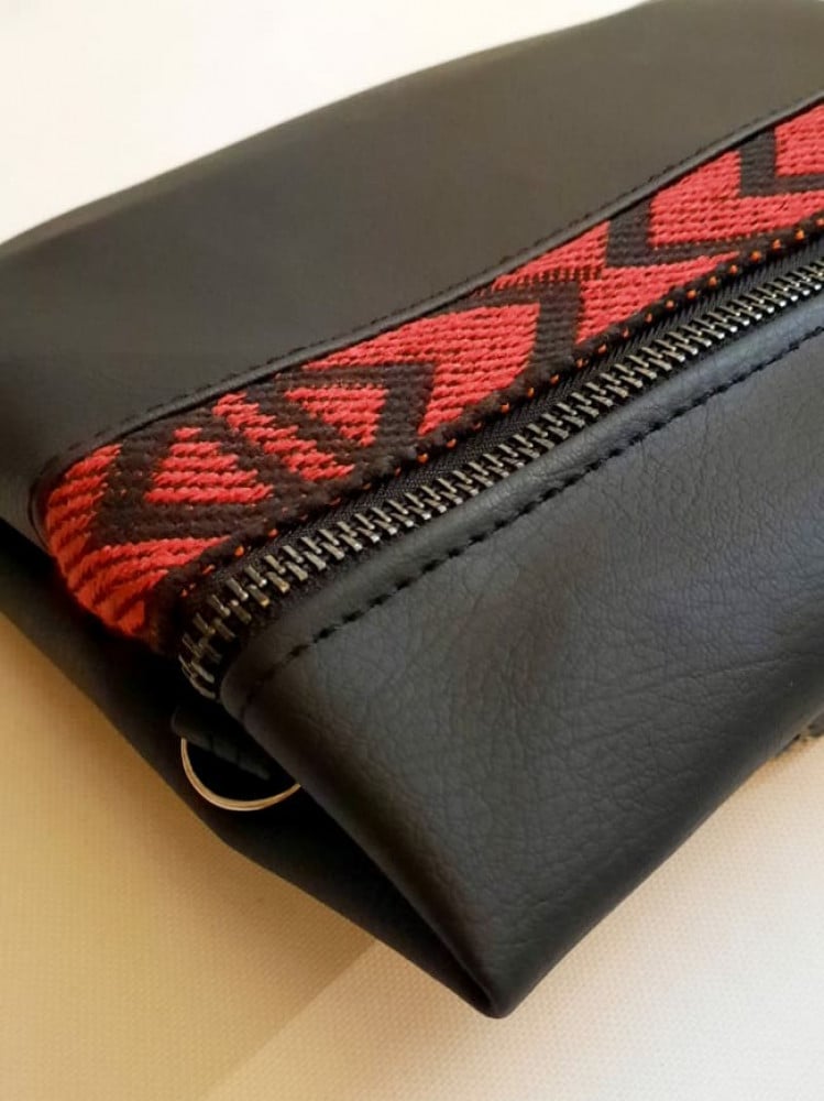 Pouch bag
