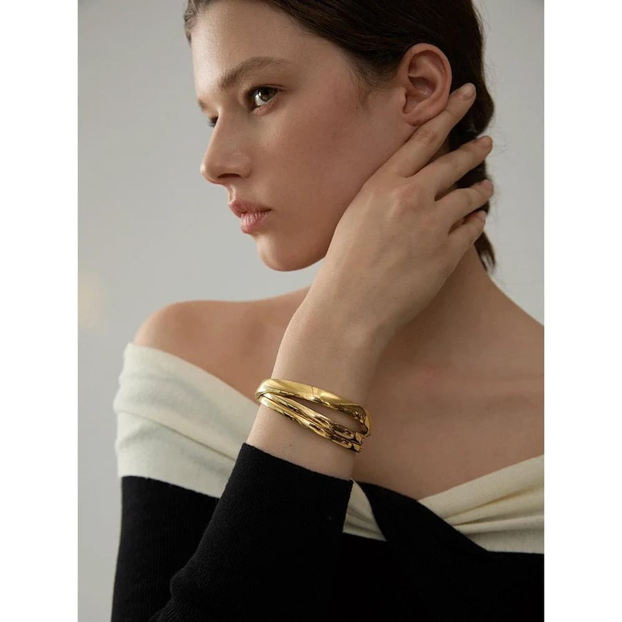 Bangle Bracelet in 18K Gold Plated