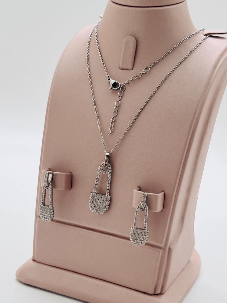 طقم إكسسوارات  فضي سلسال مع حلق
