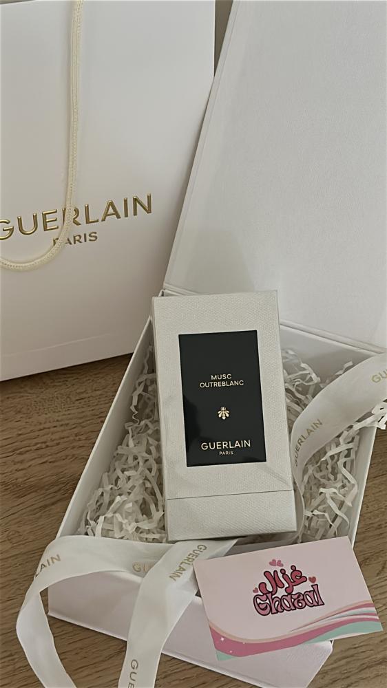 عطر جيرلان مع كامل الملحقات
