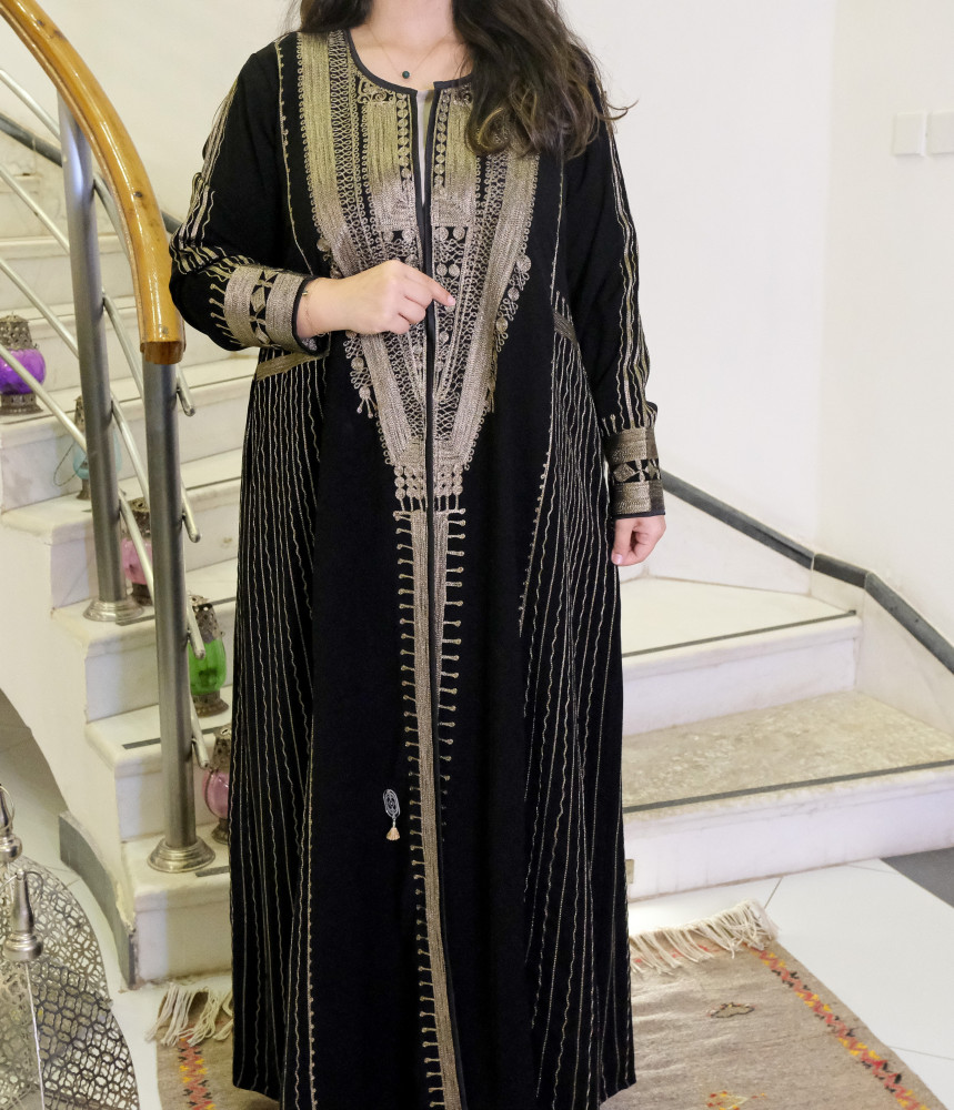 Abaya crepe with front embroidery (black) #125