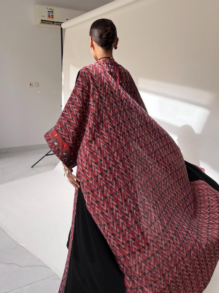 2 - Aura Abaya