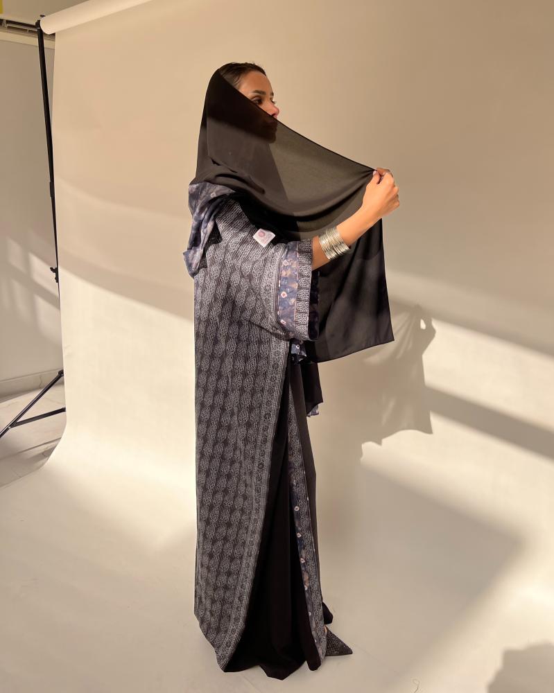 3 - Aura Abaya
