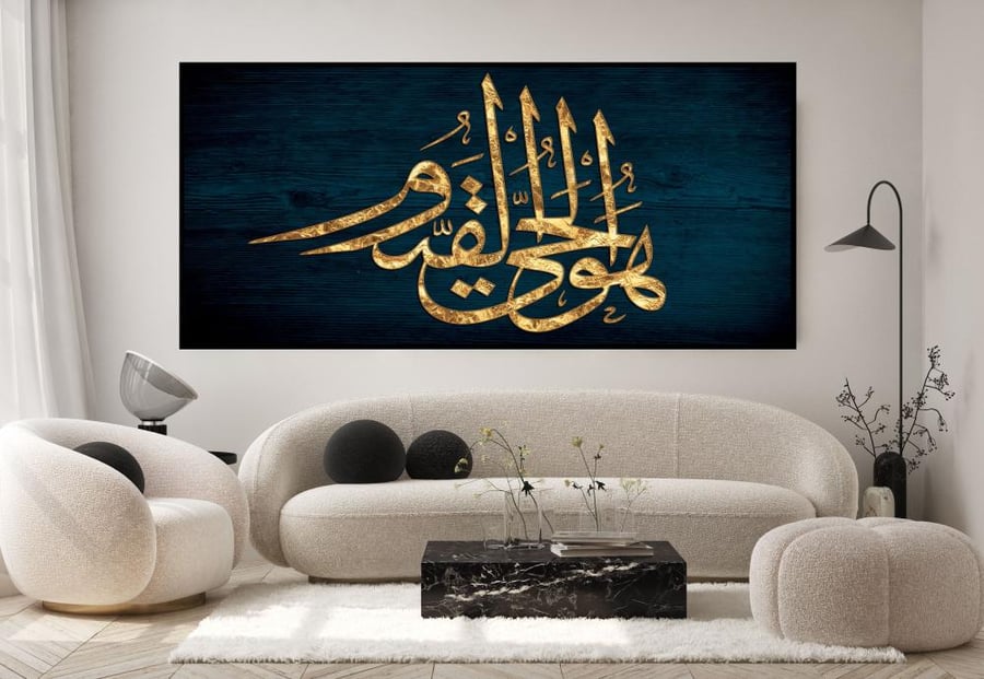 لوحتين والثالثه مجانا