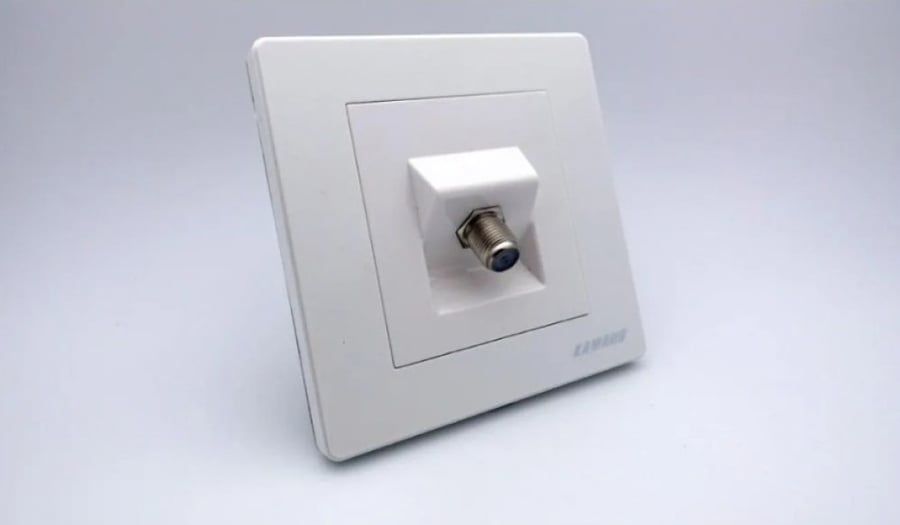 White Quano shower head