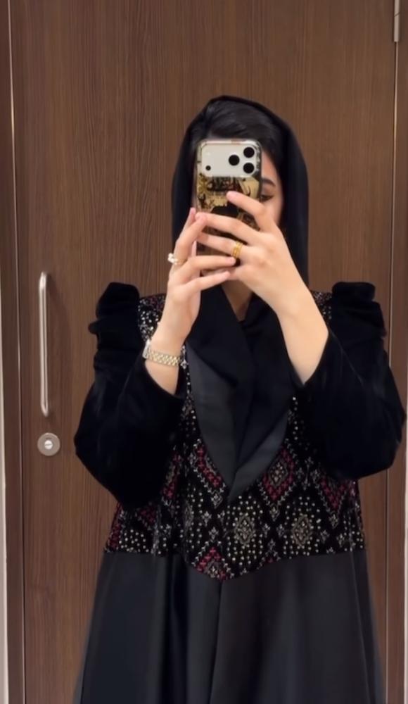 عباية مليحه