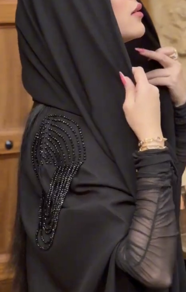 عباية ورد