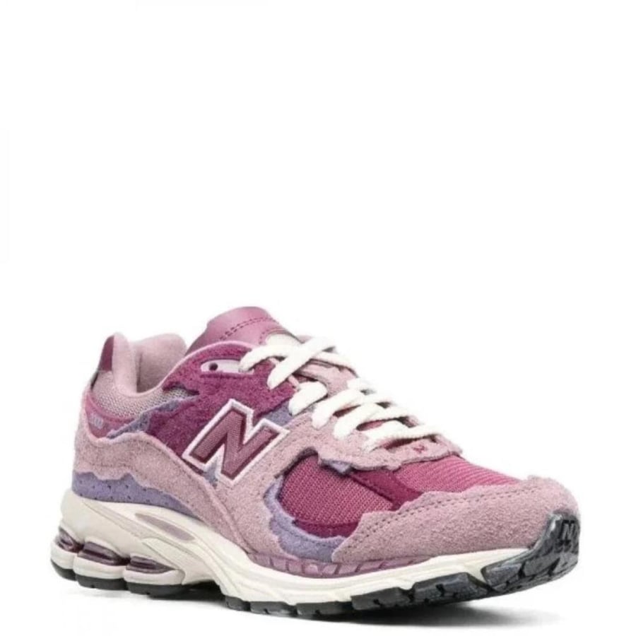 New balance 2002R