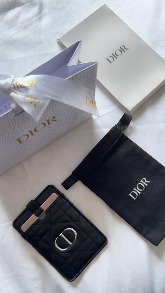 Black leather Dior mirror + lipstick 999