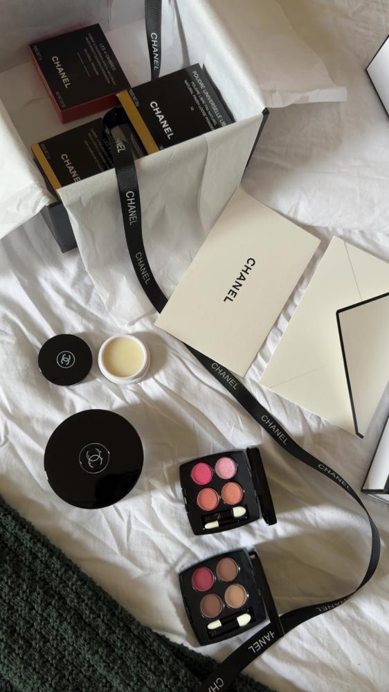 Chanel package