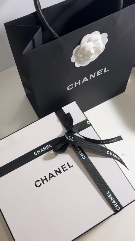 Chanel package