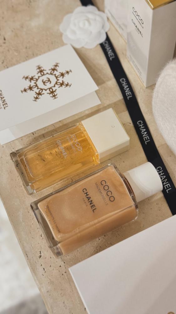 Chanel package