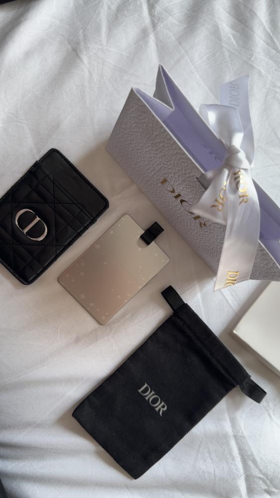 Black leather Dior mirror + lipstick 999