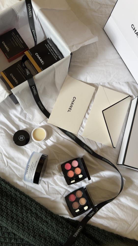 Chanel package