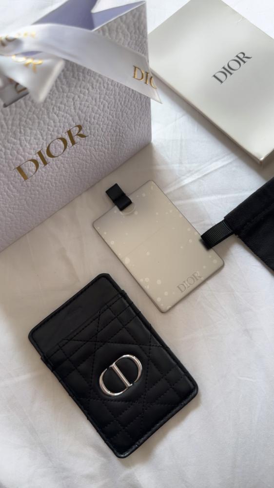 Black leather Dior mirror + lipstick 999