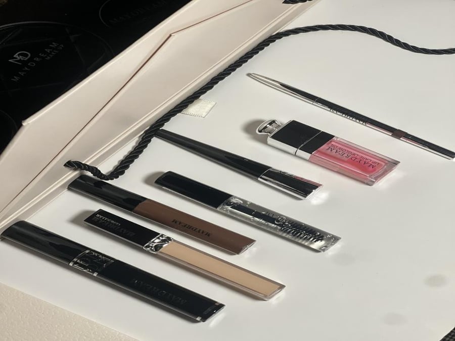 My Dream makeup box
