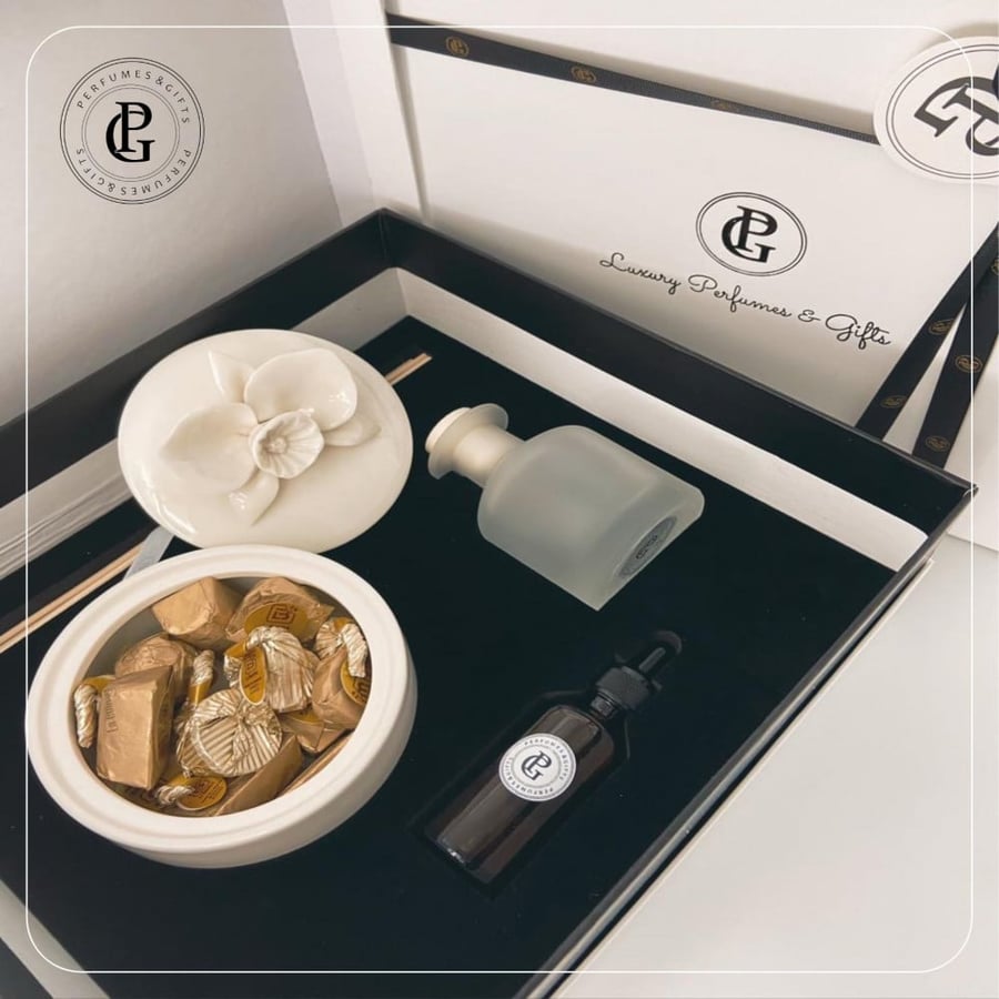 الصندوق الأنيق D6 Elegant Box لون أبيض