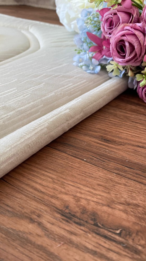Prayer rug in beige color