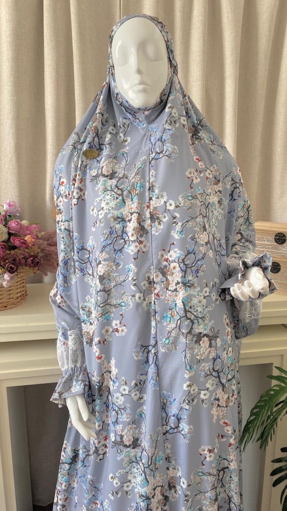 Prayer set with normal style clothing