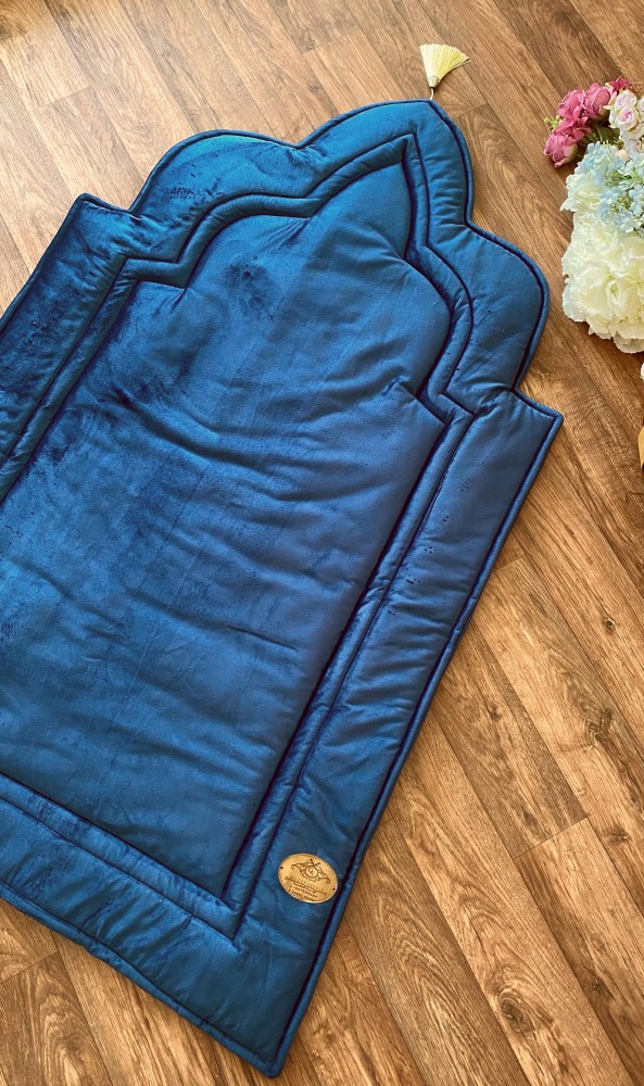 Al-Mihrab rug, 2024 edition, navy