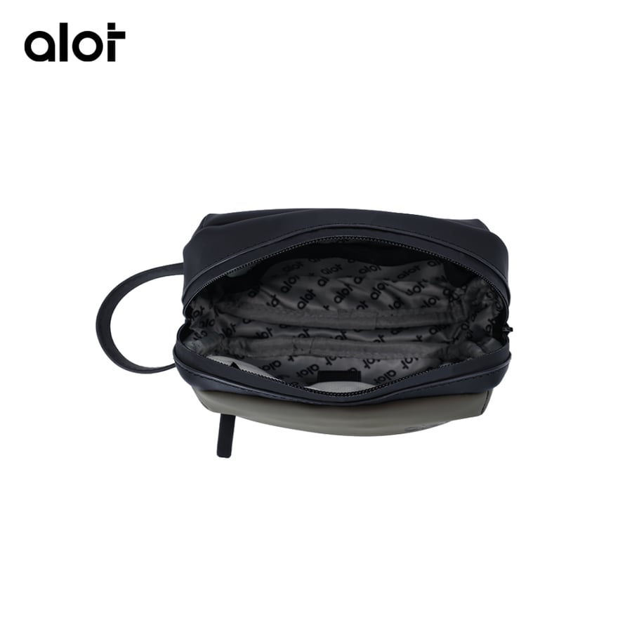 شنطة يد Alot جلد مقاس 11*7*16 سم - بيج واخضر