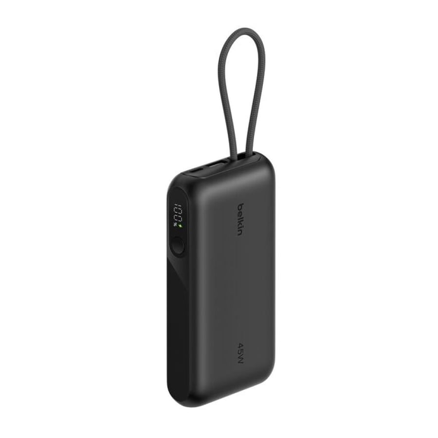بطارية متنقلة بيلكن بسعة 10,000 مللي أمبير وقدرة 45 واط، مع كابل USB-C مدمج وشاشة عرض – أسود