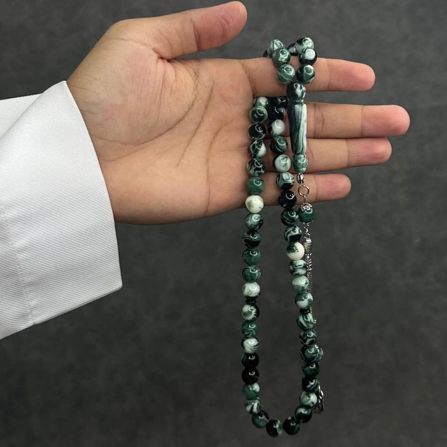 مسباح بكلايت  اخضر مموج مع كركوشه