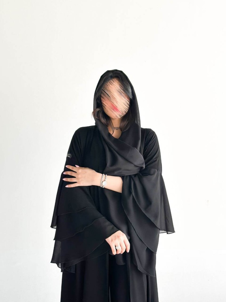 عباية سوداء كريب - عبايات سوداء - غمرة
