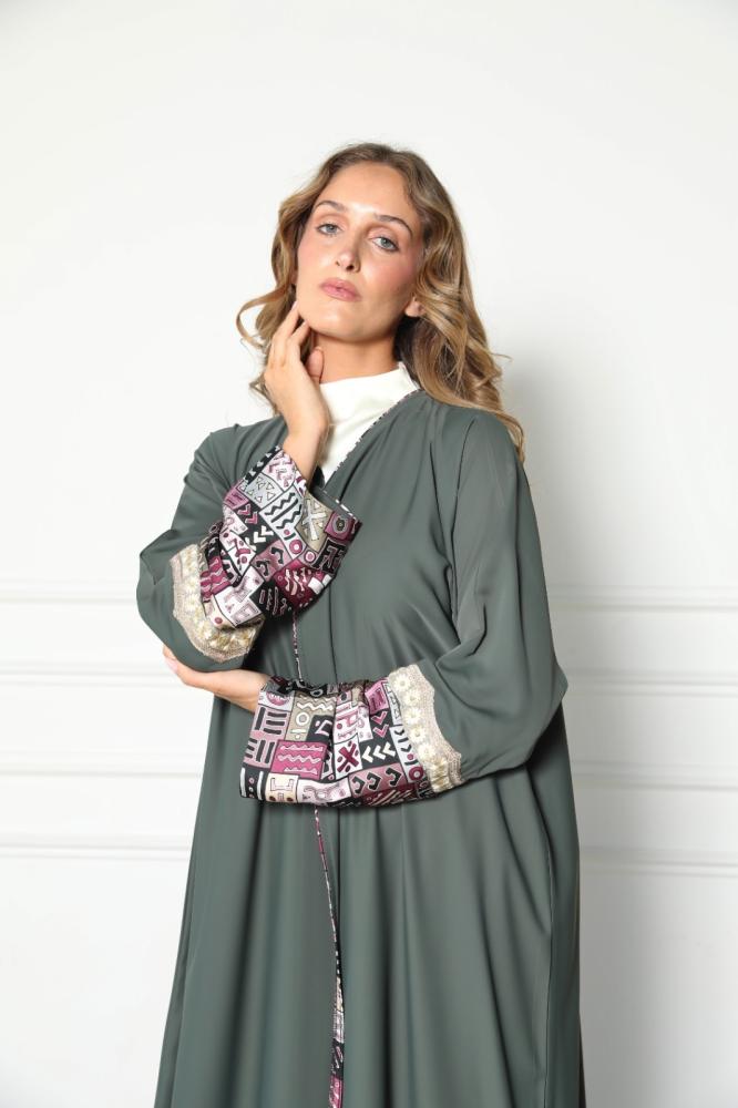 Crepe fabric abaya, Street model