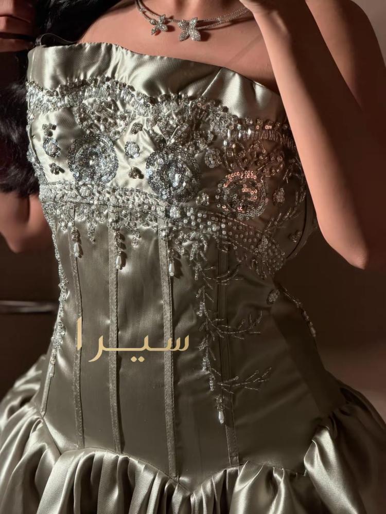 فستان سهره بتصميم راقي