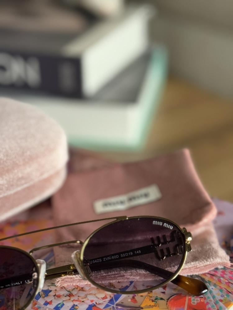 MIU MIU ميو ميو