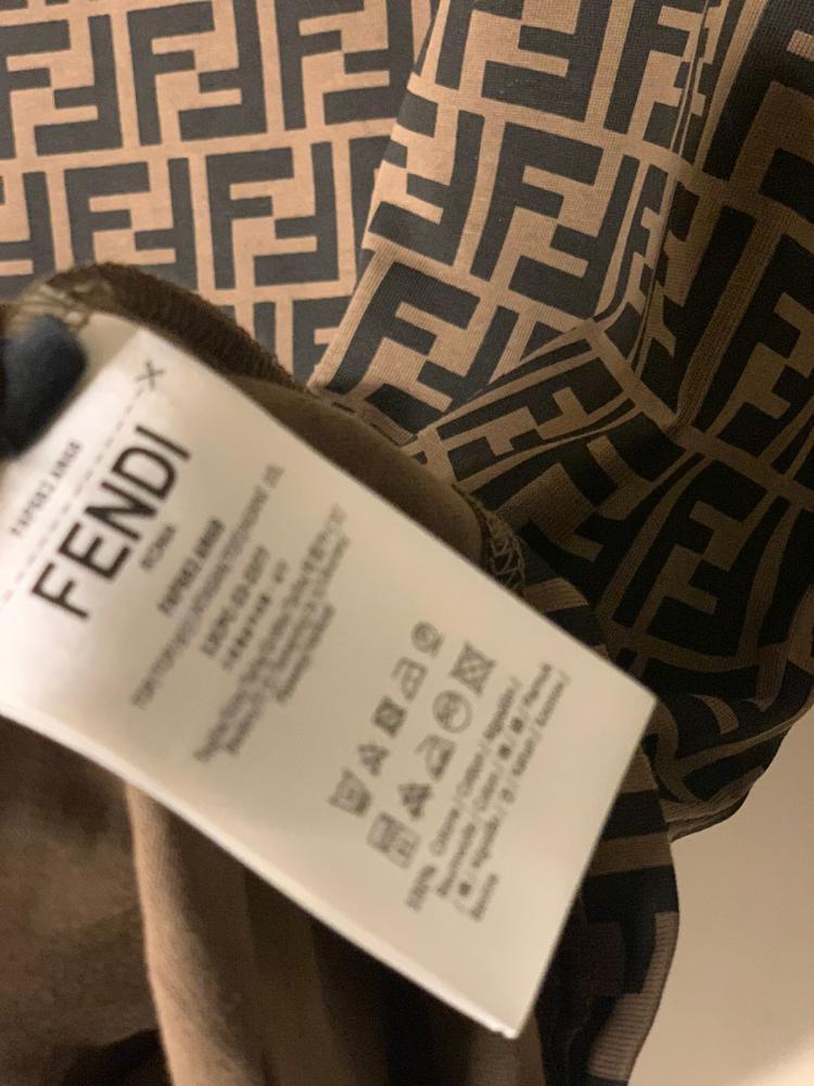 FENDI  فيندي