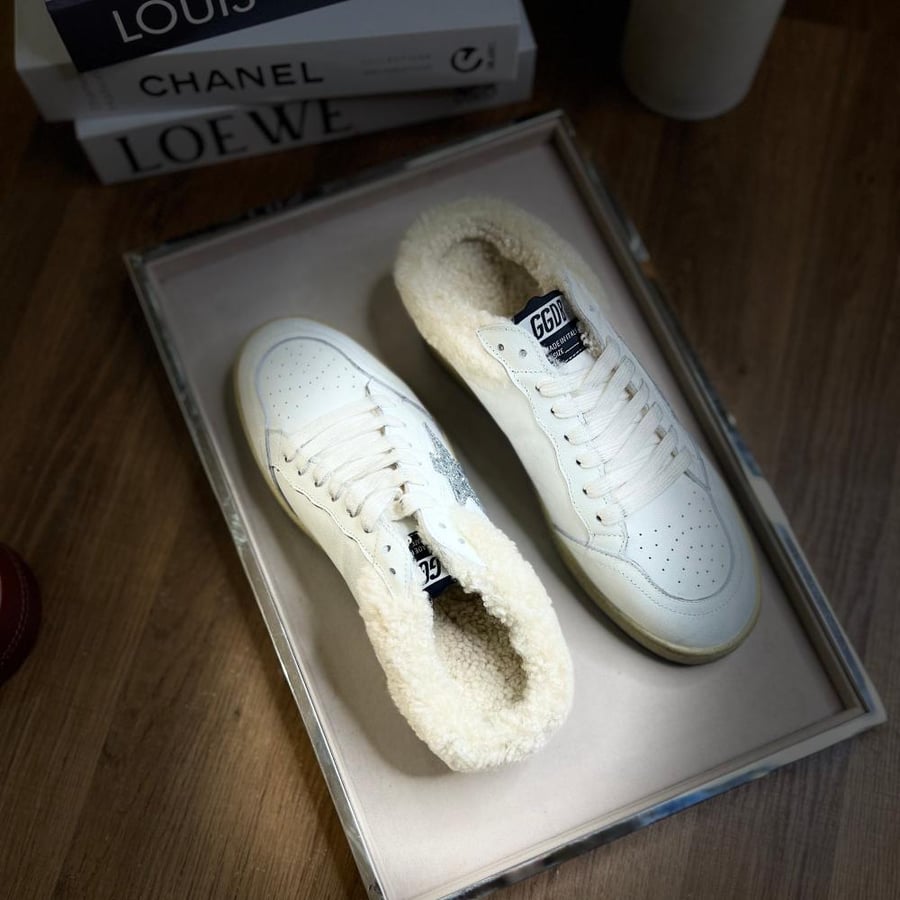 GOLDEN GOOSE