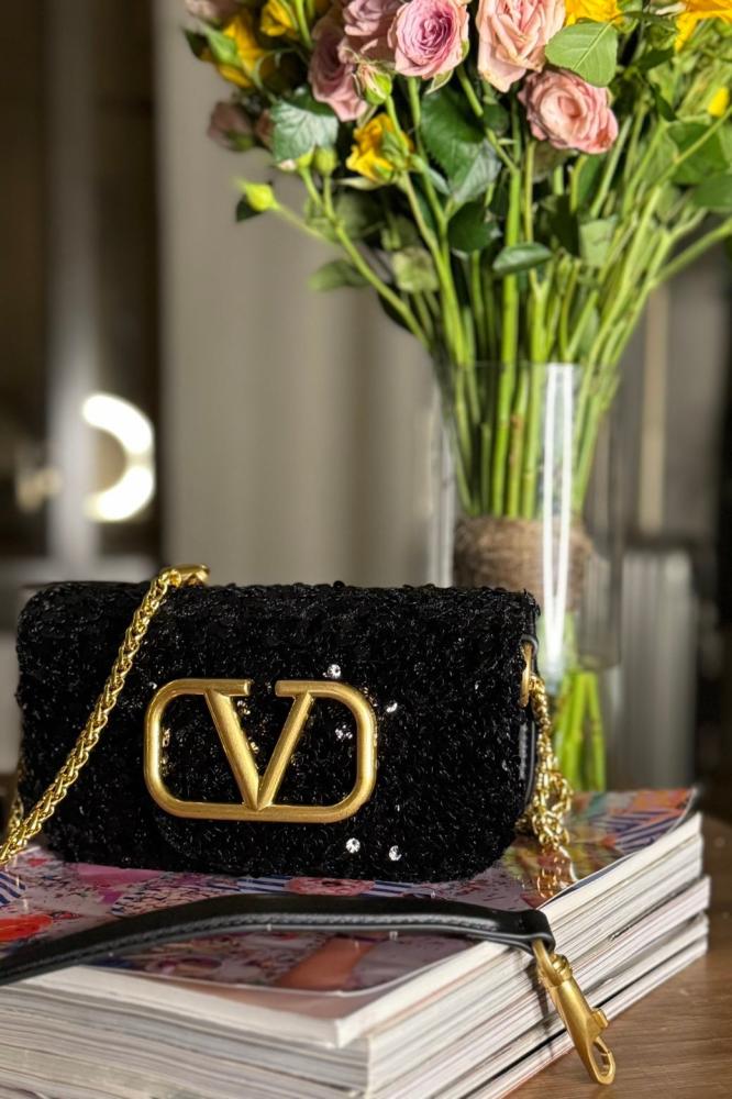 VALENTINO ڤالنتينو