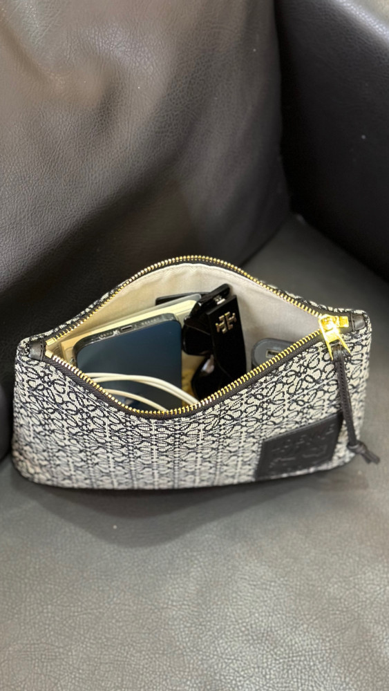LOEWE لويڤي