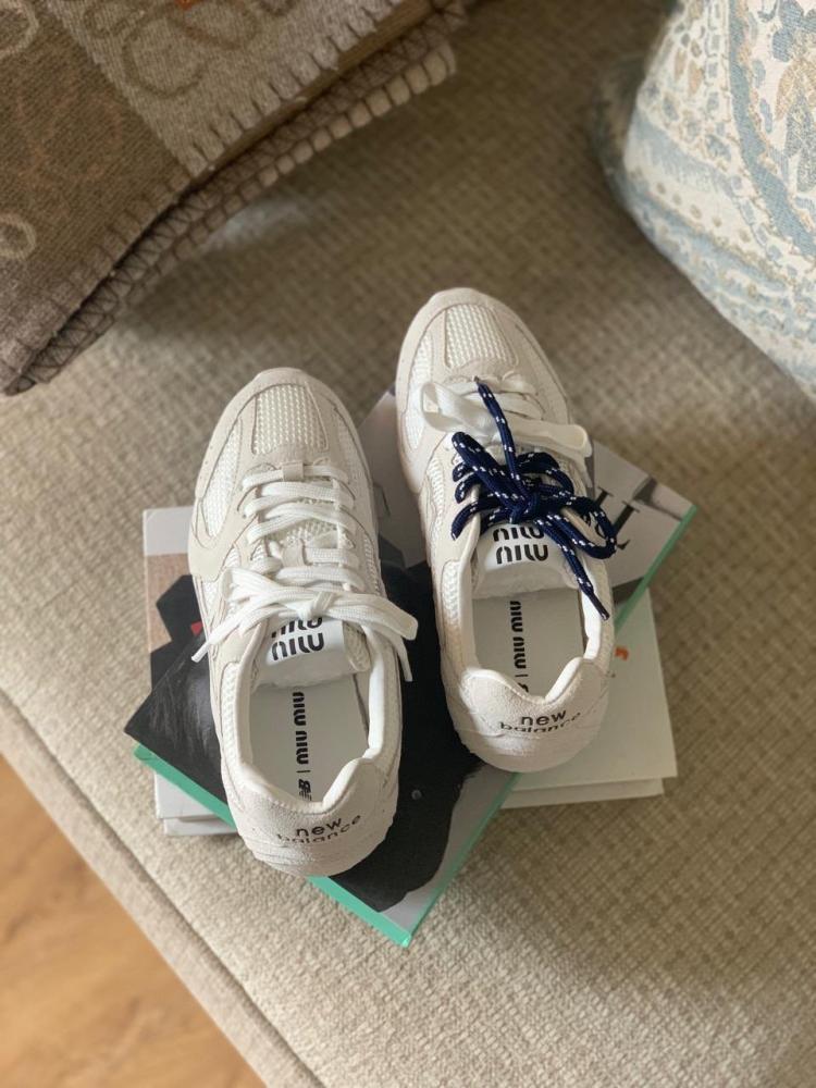 NB @ MIU MIU