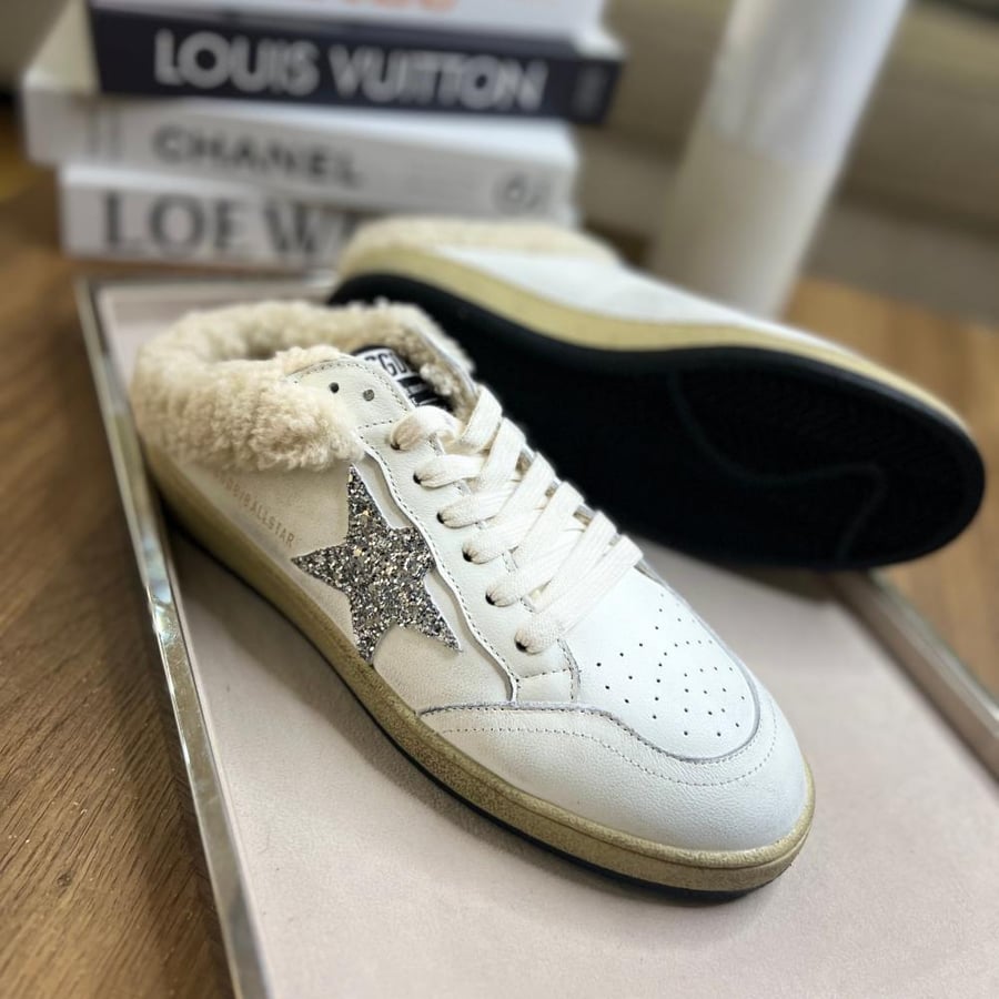 GOLDEN GOOSE