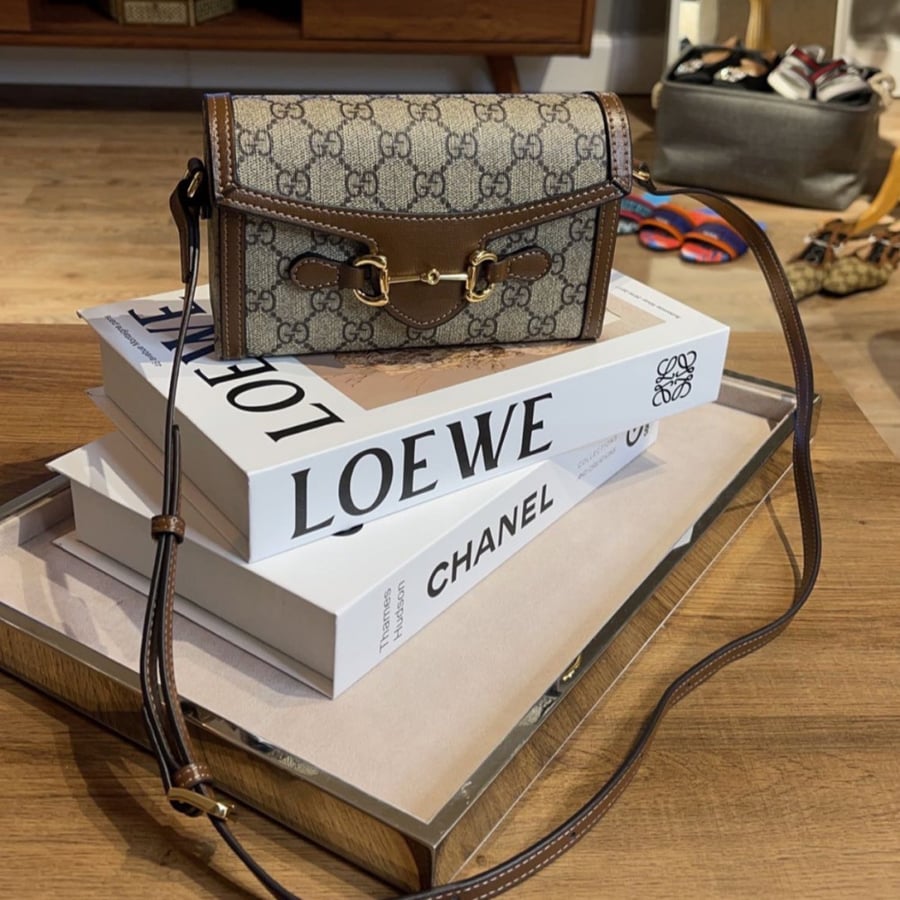 GUCCI  قوتشي تتلبس ع الكتف او باليد   جلد طبيعي  حجم ميني مقاس 19 سم