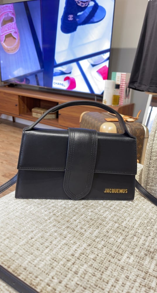 JACOUEMUS Crossbody flap bag جاكيموس  شنطة
