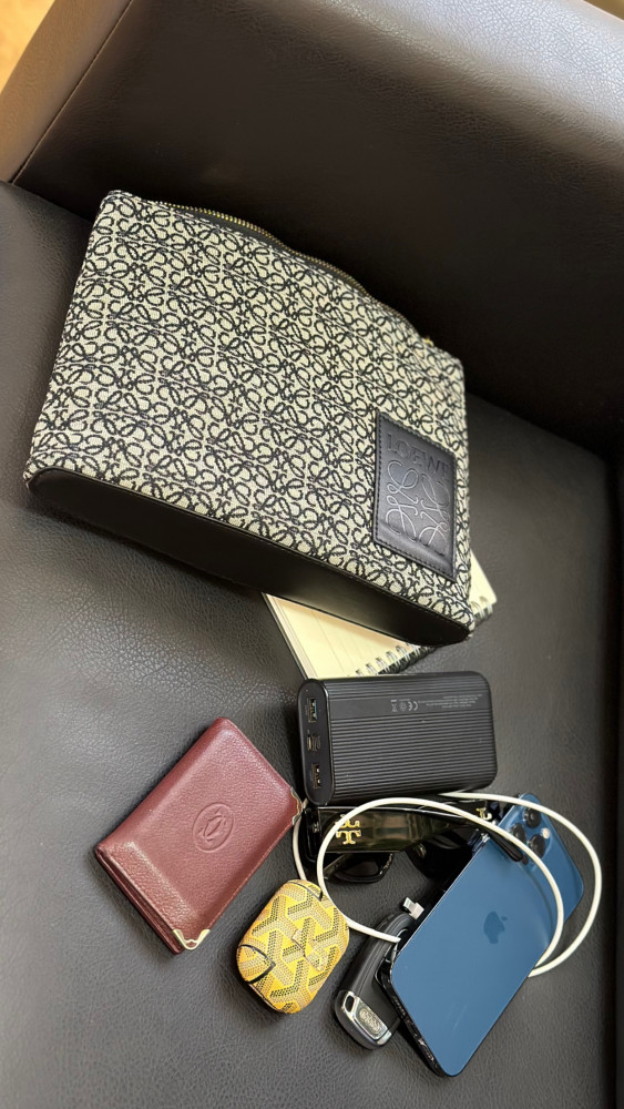 LOEWE لويڤي